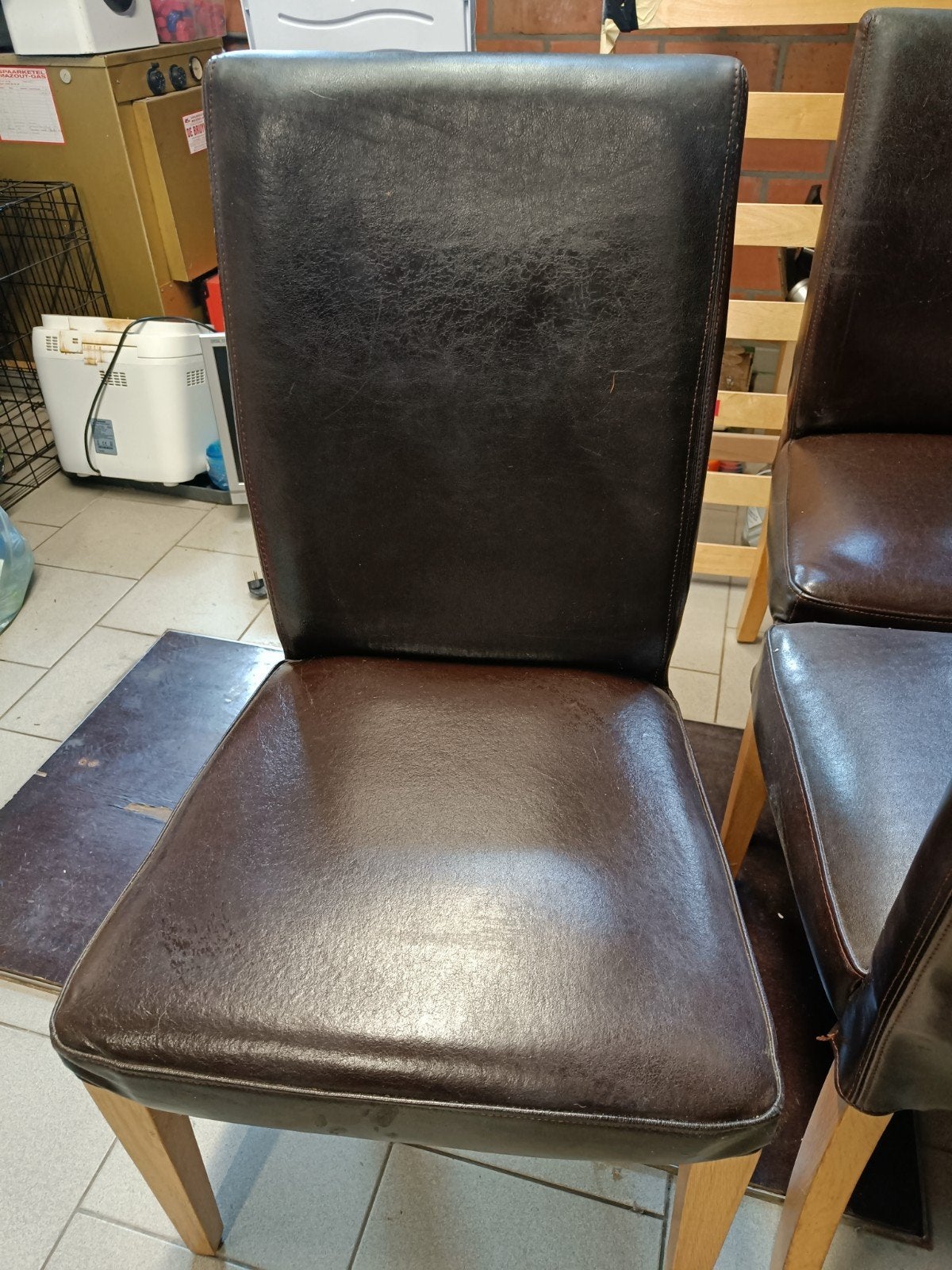 4 stoelen, Ophalen