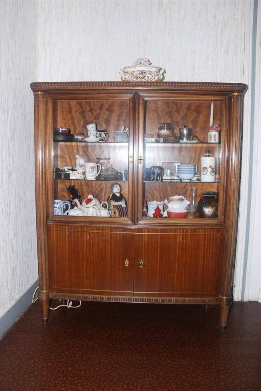 vitrine, 25 à 50 cm, Utilisé, Avec tablette(s), 100 à 150 cm
