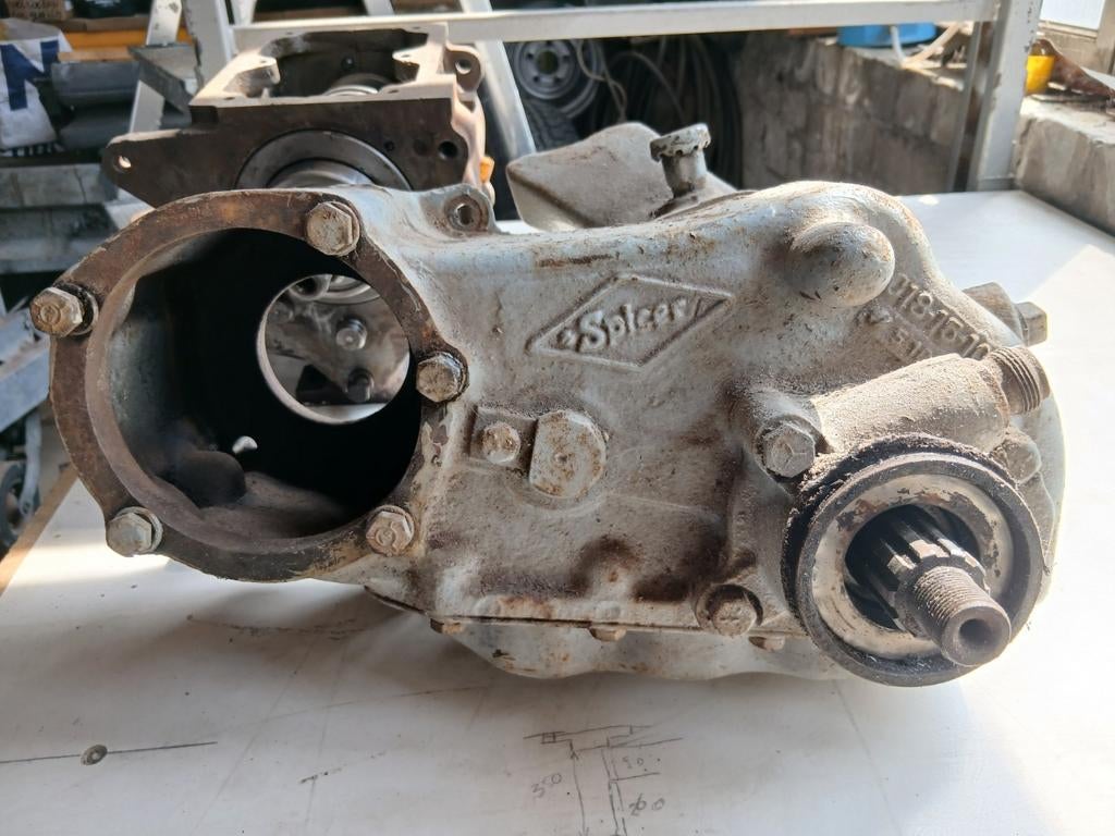 Willys jeep T90A versnellingsbak en Spicer D18 tussenbak, Ophalen, Jeep