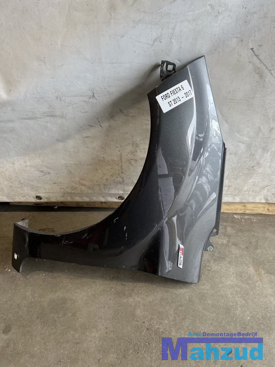 FORD FIESTA 6 ST LINE Grijs links voor scherm voorscherm 200, Info@ford.com, Avant, Ford Motor Company, American Road 1
48126  Dearborn