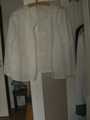 Boléro brodé.Neuf, Kleding | Dames, Truien en Vesten, Wit, Maat 46/48 (XL) of groter, Nieuw, Sans marque