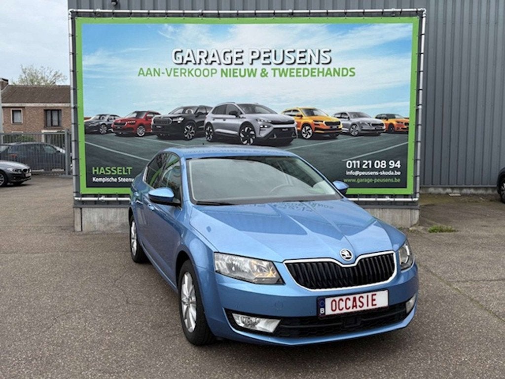 Skoda Octavia TSI Style 151€ x 48 (bj 2017), Stof, Gebruikt, Overige kleuren, Lichtsensor