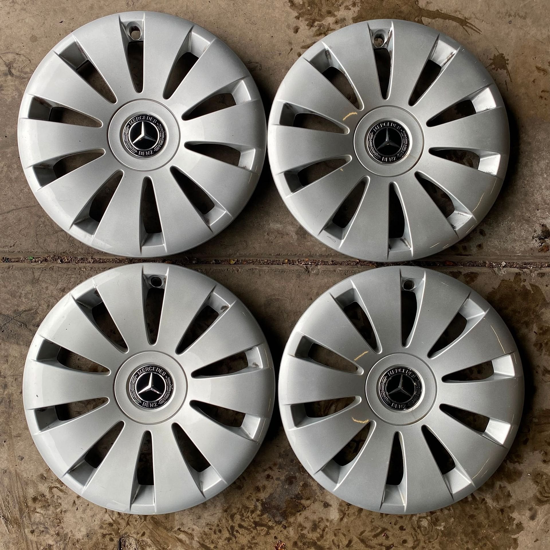 Wieldoppen Mercedes Citan A2474000500 Set 15 inch A246401002, Auto-onderdelen, Gebruikt, -, -, Ophalen of Verzenden