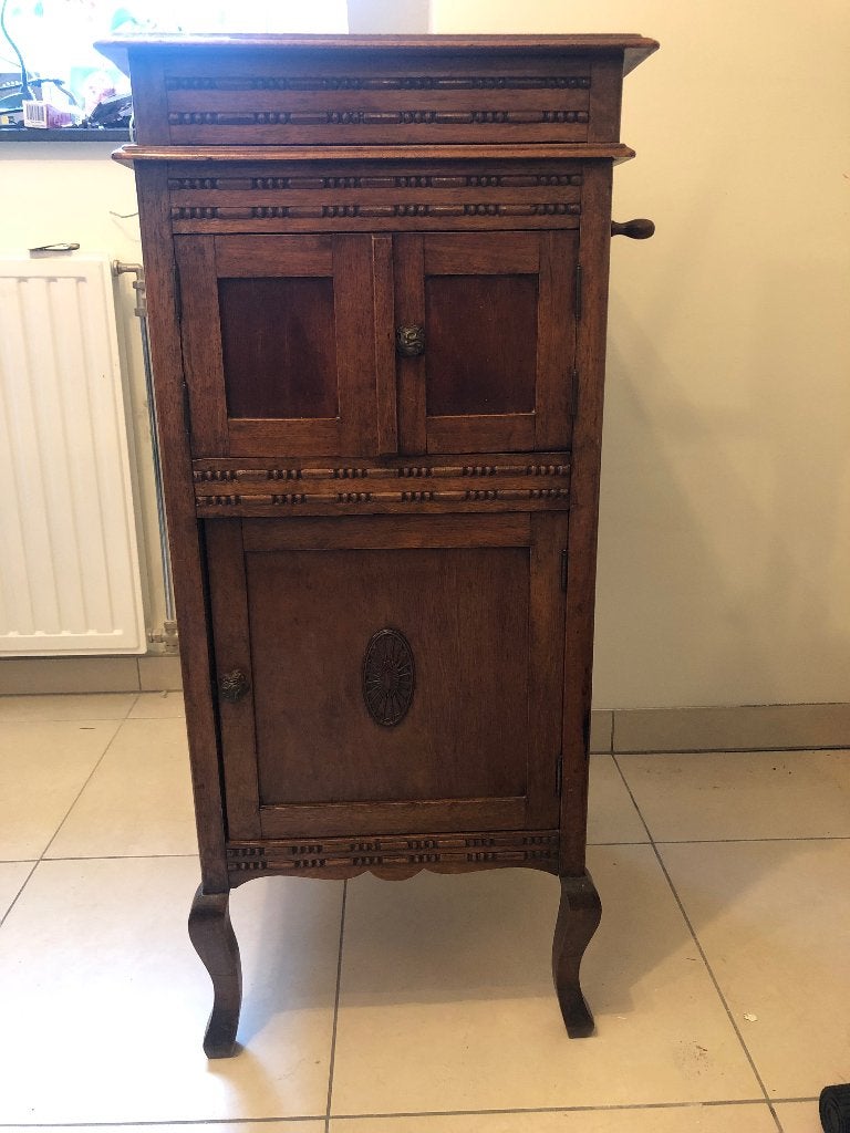 Antieke platenspeler - enkel geschikt voor de juiste platen, Audio, Tv en Foto, Platenspelers, Ophalen, Refurbished, Platenspeler