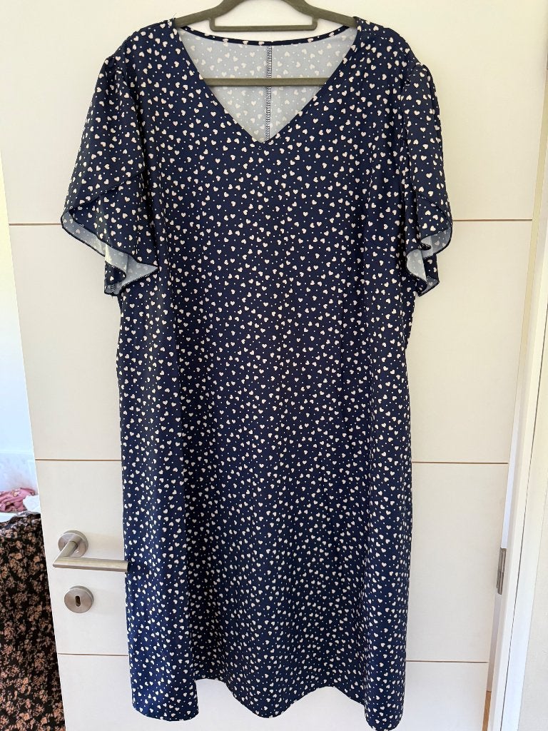 Robe Shein Curve bleue a motifs cœur blanc, Neuf, Enlèvement ou Envoi, Blanc, SHEIN