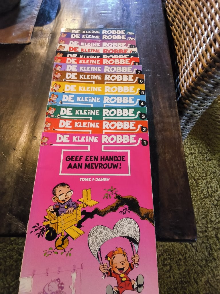 De kleine Robbe 13 strips, Livres, BD, Plusieurs BD, Enlèvement ou Envoi, Tome & Janry (cover), Utilisé