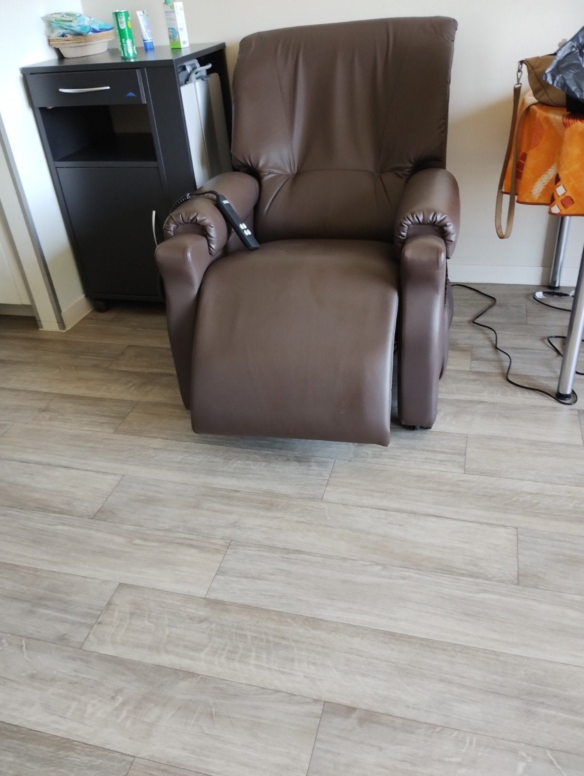 lederen elektrische relax te koop regio Roeselare, Ophalen