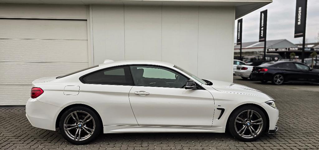 BMW 420IA Coupé M-Pack Navi/Xenon/Garantie *GARANTIE*, Auto's, BMW, Automaat, Achterwielaandrijving, Wit, Bi-Xenon koplampen
