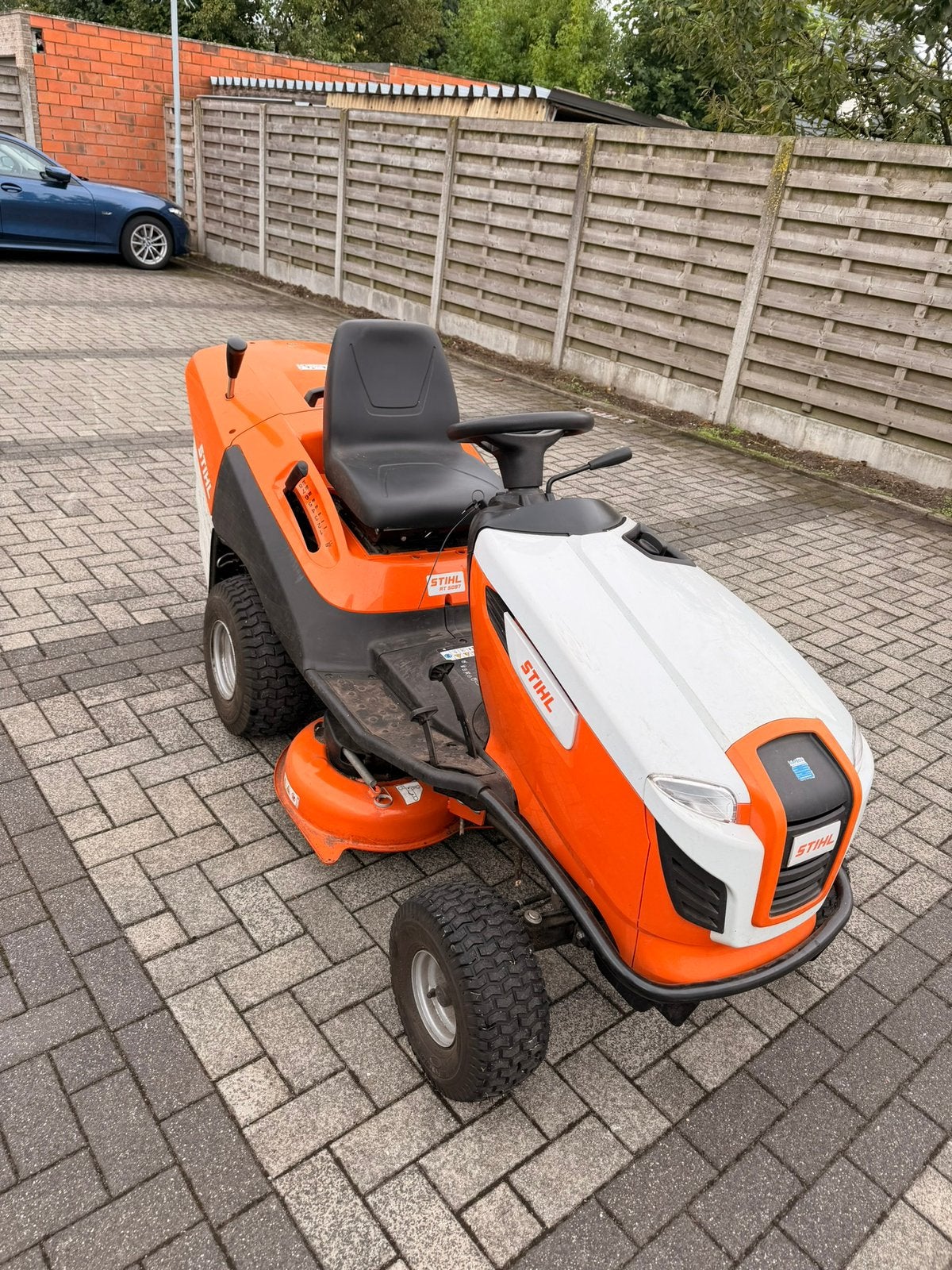 Stihl zitmaaier rt 5097, Enlèvement, Utilisé, Démarrage électrique, 90 à 120 cm