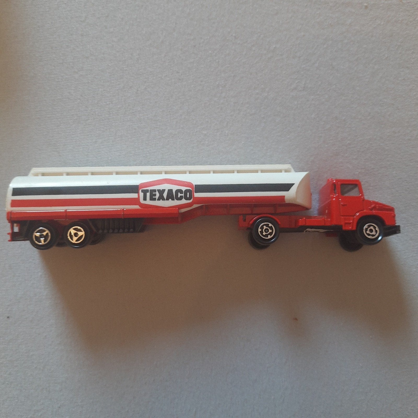 MAJORETTE FR. *SCANIA CITERNE* 1:100 *VINTAGE*ED.TEXACO..., Enlèvement, Comme neuf, Bus ou Camion, Majorette