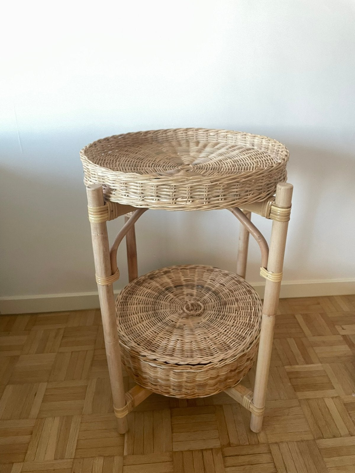 Nachtkastje ikea - TOLKNING - riet / rotan, Huis en Inrichting, Ophalen, Zo goed als nieuw, 45 tot 65 cm, 55 tot 70 cm