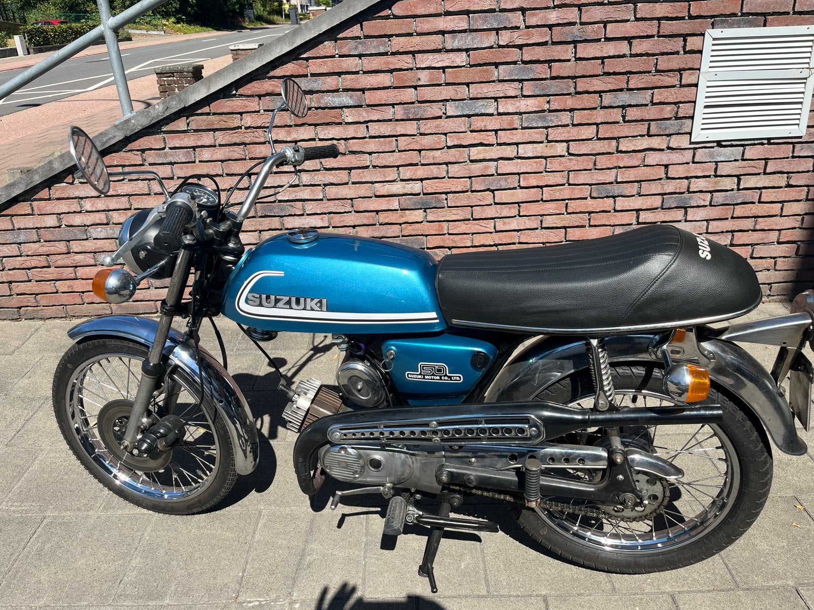 Suzuki ac50, Ophalen, 49 cc, Klasse B (45 km/u), 5 versnellingen