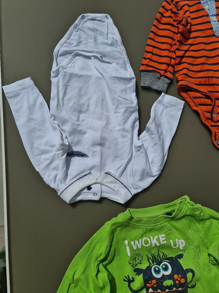 rompertje, body Carter Aston Martin 6m 68cm, Kinderen en Baby's, Babykleding | Maat 68, Ophalen, Zo goed als nieuw