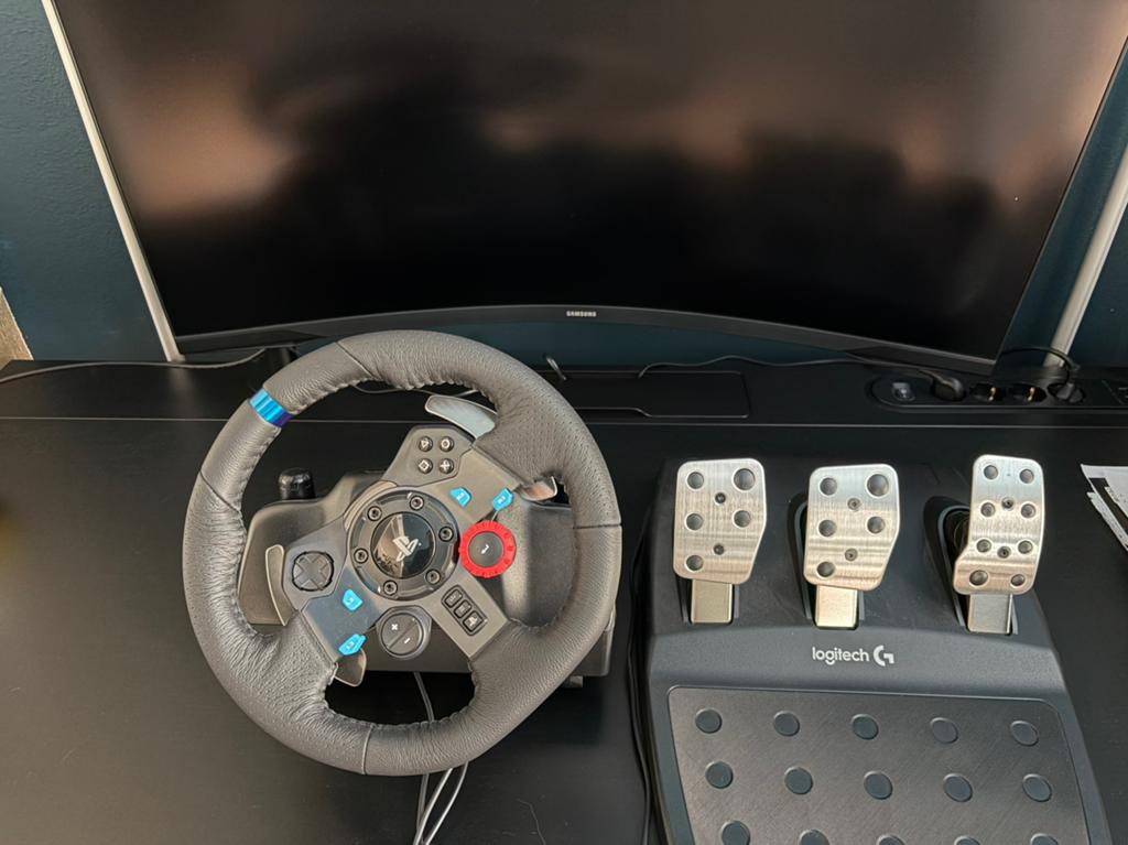 Logitech g29, Games en Spelcomputers, Spelcomputers | Xbox | Accessoires, Ophalen, Zo goed als nieuw