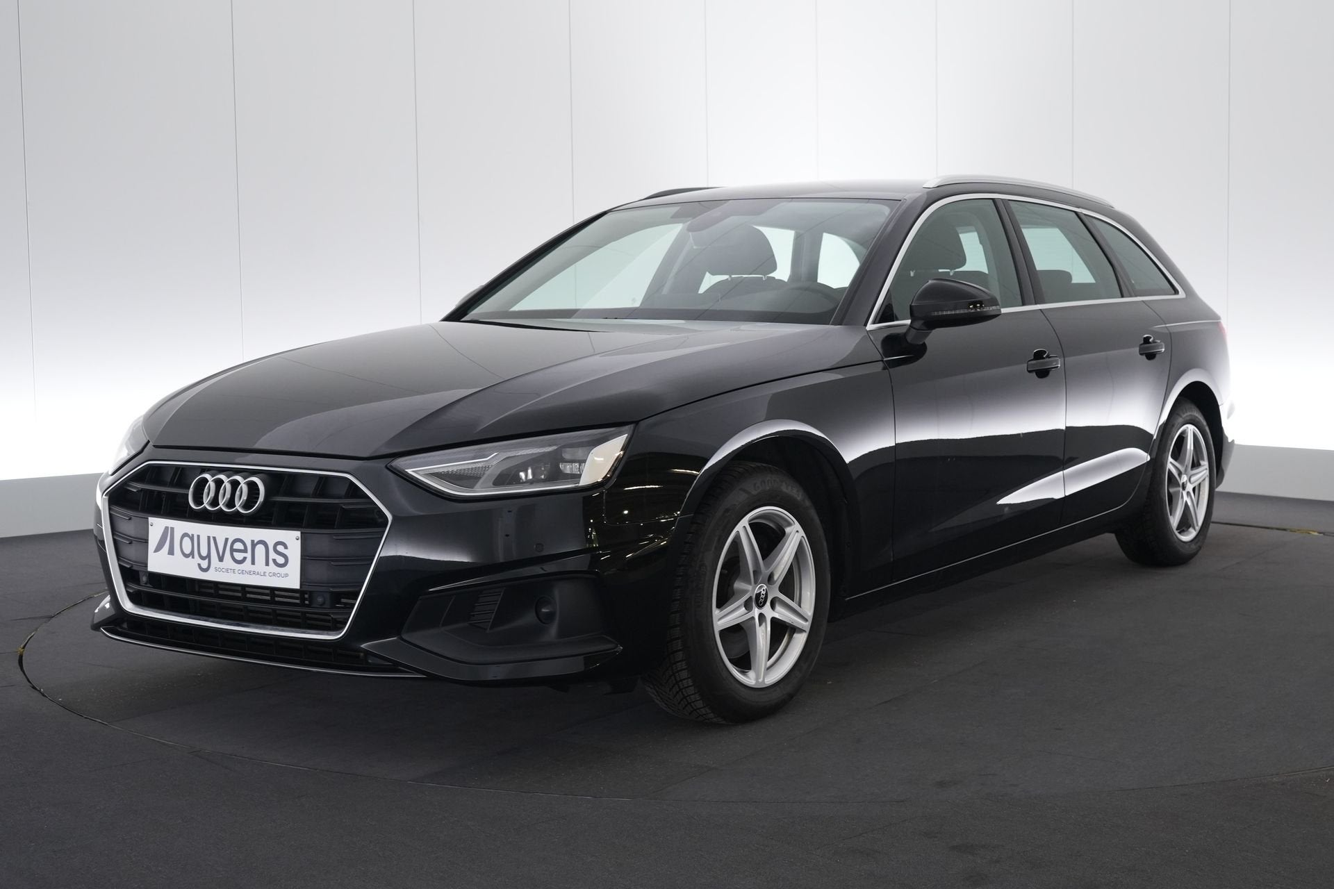 (2ENA803) AUDI A4 AVANT, Auto's, https://public.car-pass.be/vhr/602d7cab-e1b5-480c-b173-b51244226b94, Stof, Gebruikt, 110 kW