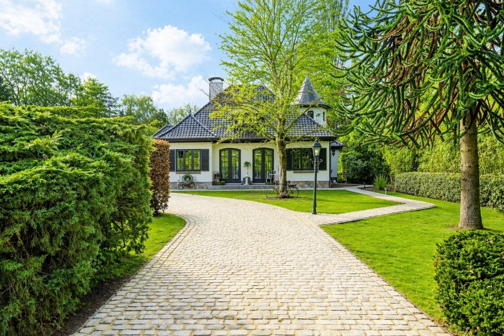 Zeldzame villa met ZW-oriëntatie op een topligging, Immo, 220 m², 1000 tot 1500 m², Vrijstaande woning, 3 kamers
