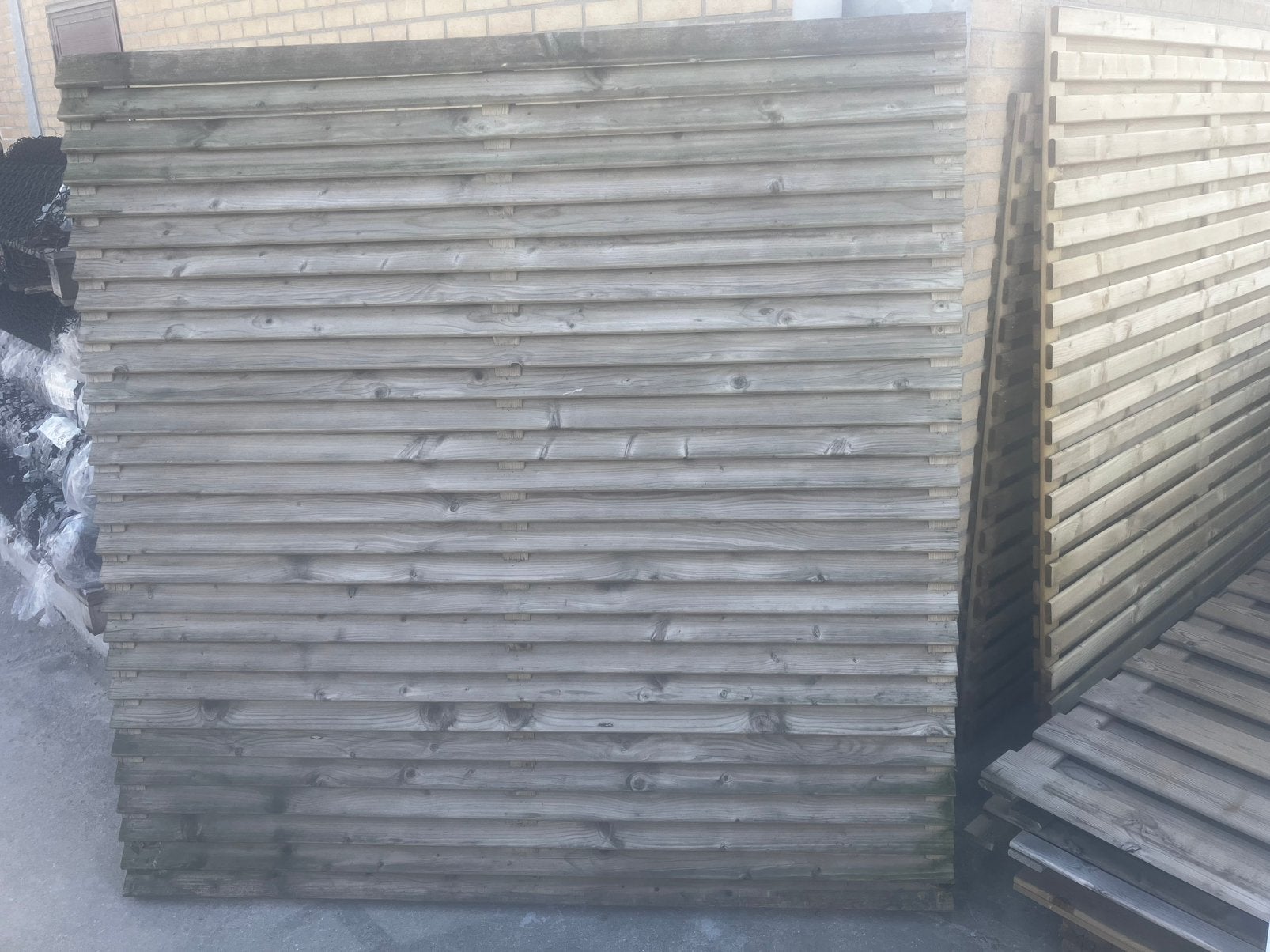 Verschillende houten tuinschermen te koop ( oudere stock), Jardin & Terrasse, Palissades, Enlèvement, Comme neuf