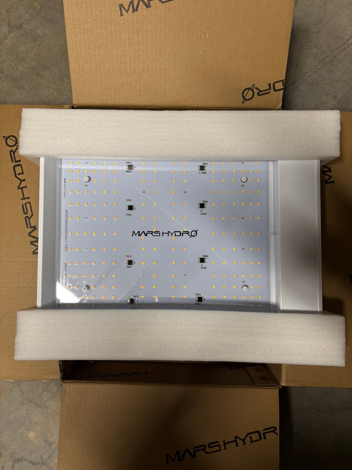 Lampe Mars Hydro TS600, Enlèvement, Comme neuf