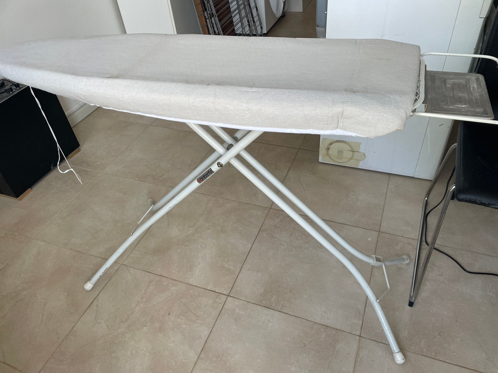 Brabancia strijkplank met nieuwe hoes, Elektronische apparatuur, Strijkijzers en Strijkplanken, Ophalen, Gebruikt