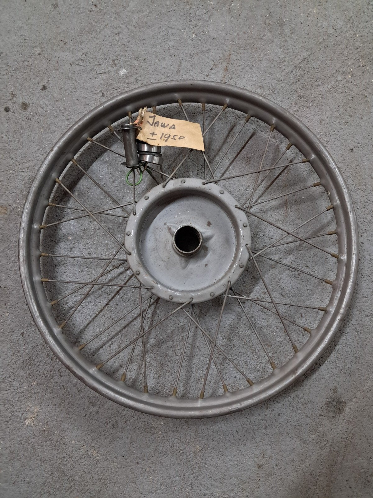 Jawa Perak voowiel 250 350, Enlèvement