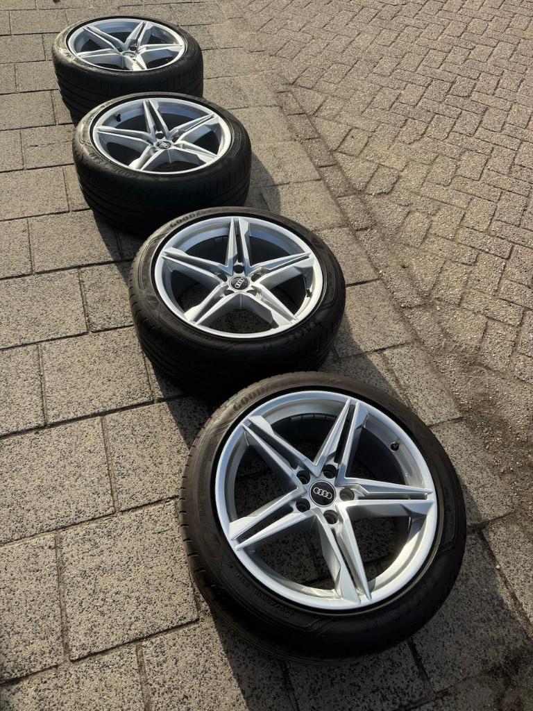 Audi A4 A5 velgen 18 inch, Auto-onderdelen, Banden en Velgen, Ophalen, 18 inch, Velg(en), Personenwagen