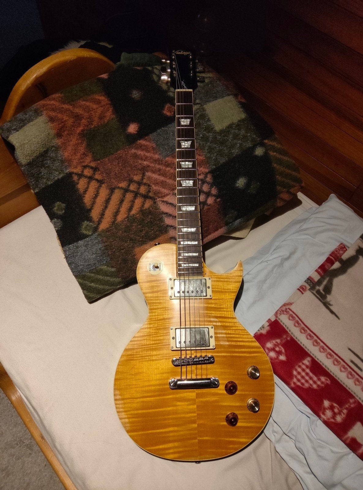 Vintage V100 RPGM Lemon Drop Distressed, Zo goed als nieuw, Solid body, Overige merken