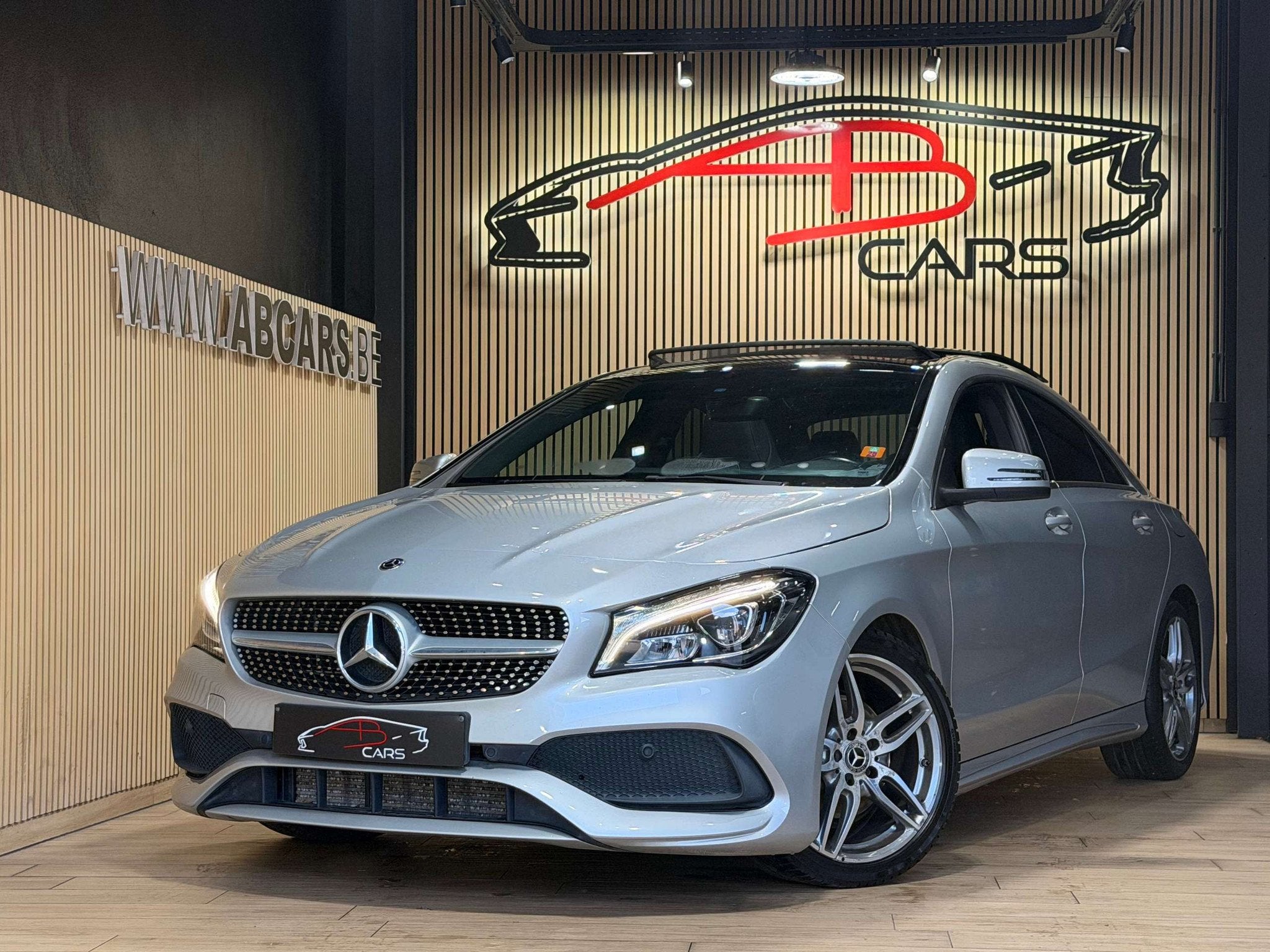 Mercedes-Benz CLA-Klasse 200 D * PACK AMG * 1ER PROPRIETAIRE, Autos, Achat, Entreprise, Anti démarrage, Automatique