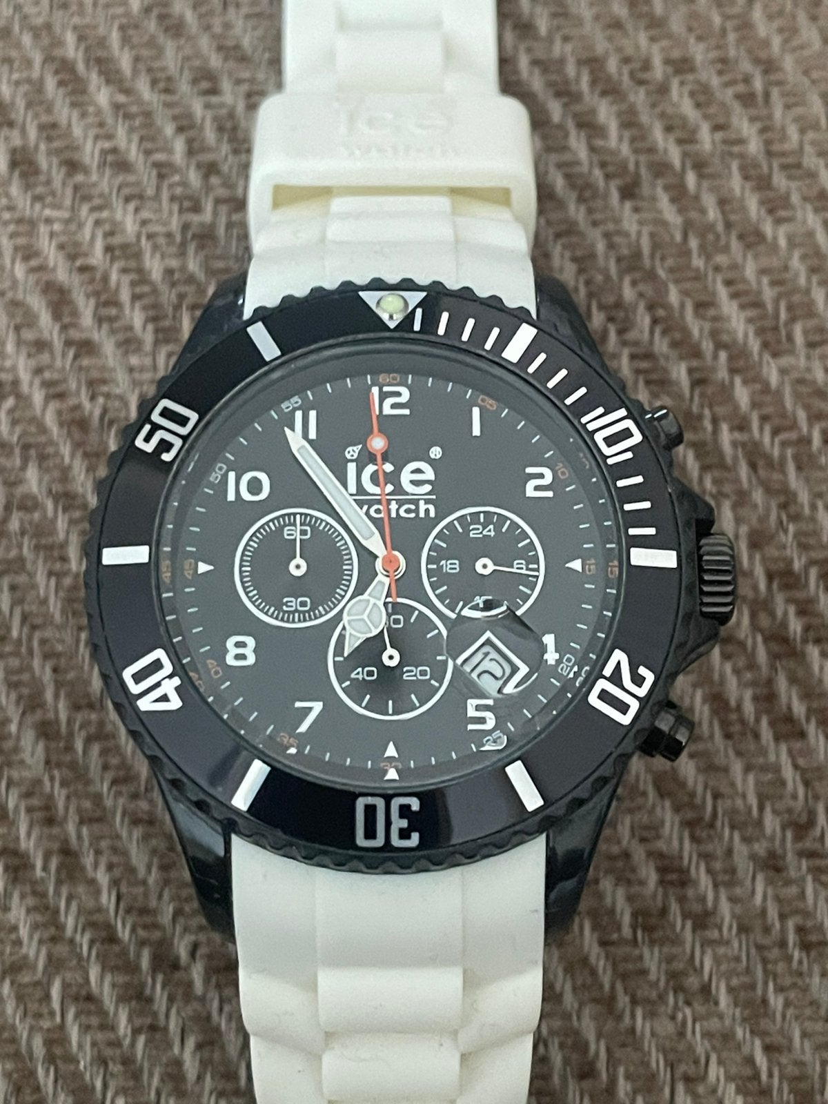 Mooie nieuwstaat Ice Watch - 35 €, Ophalen, Zo goed als nieuw