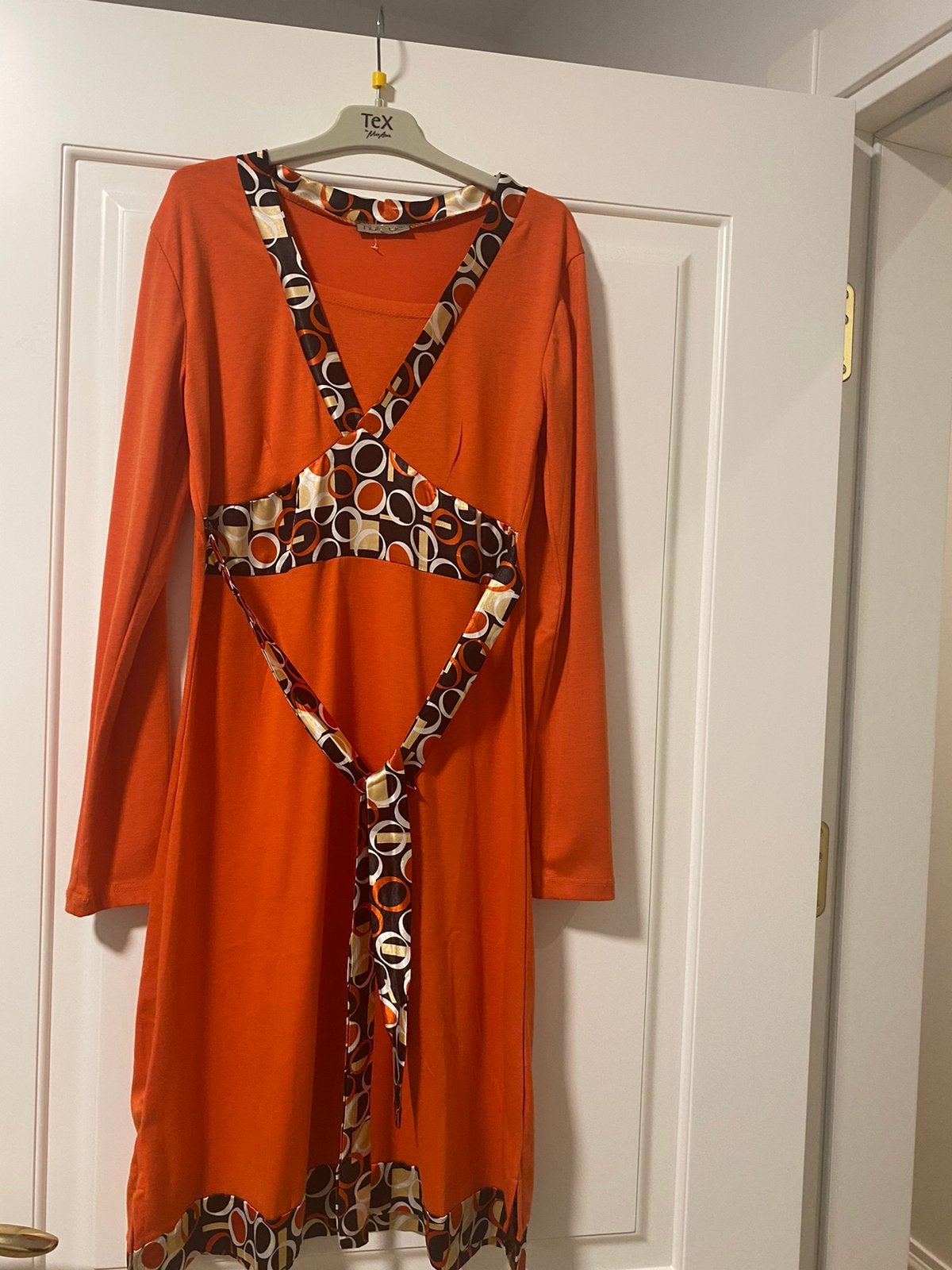 NIEUW! Prachtige stijlvolle vintage jurk maat S, Kleding | Dames, Ophalen, Zo goed als nieuw, Maat 36 (S), Oranje