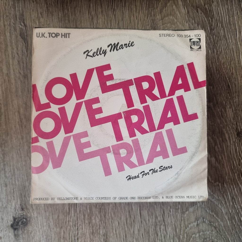 7" Kelly Marie - Love trial, Cd's en Dvd's, Vinyl Singles, Ophalen of Verzenden, Gebruikt, 7 inch, Dance en House
