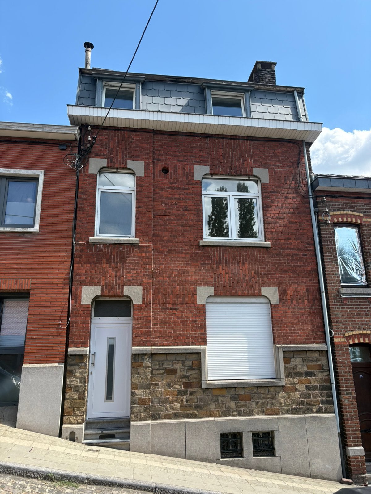 Grande Maison 200 m2, 5 chambres , bureau, cuisine équipée, Immo, Maisons à vendre, 200 m², Maison 2 façades, Liège (ville), 5 pièces