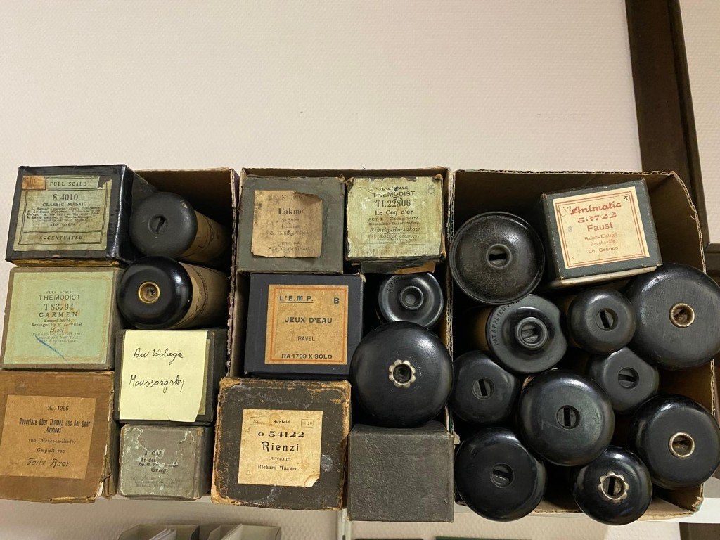 25 muziekrollen (uit zolder opruiming), Enlèvement, Utilisé