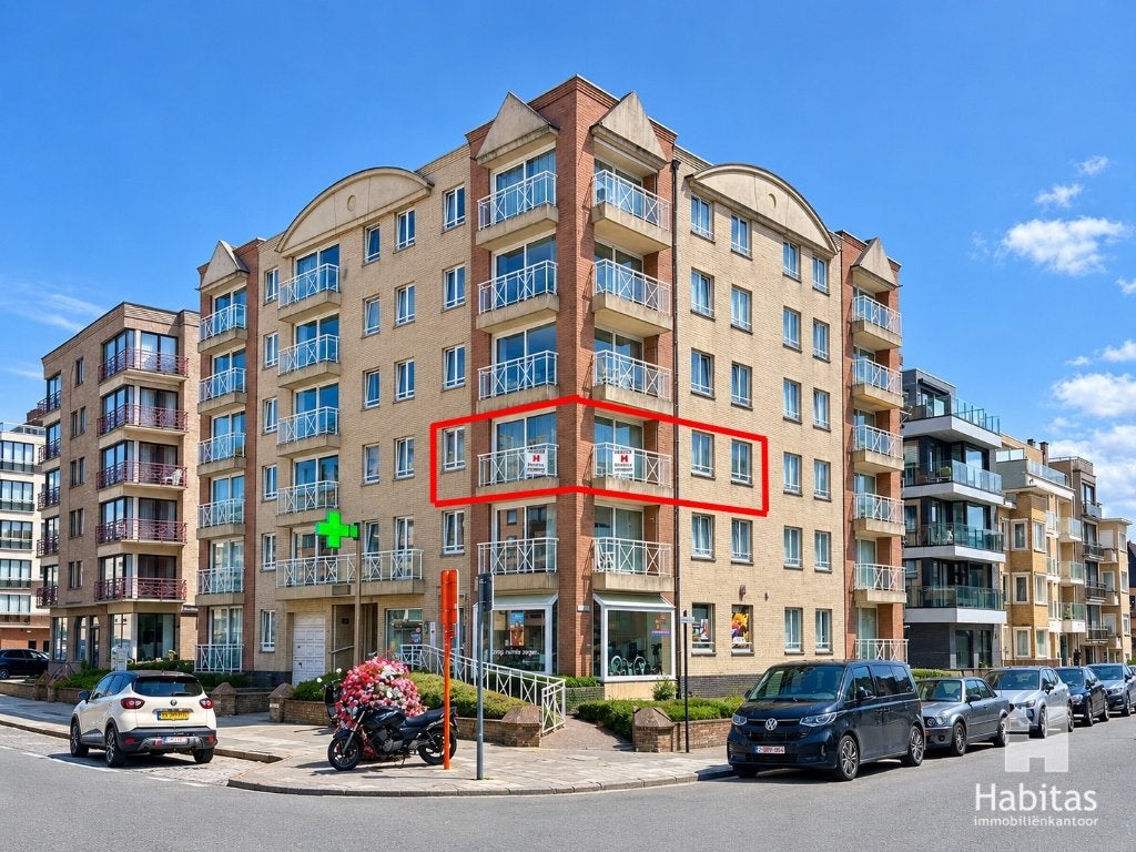 ruim en kwaliteitsvol afgewerkte hoekappartement, 80 m², 216 kWh/m²/an, Jusqu'à 200 m², 2 pièces