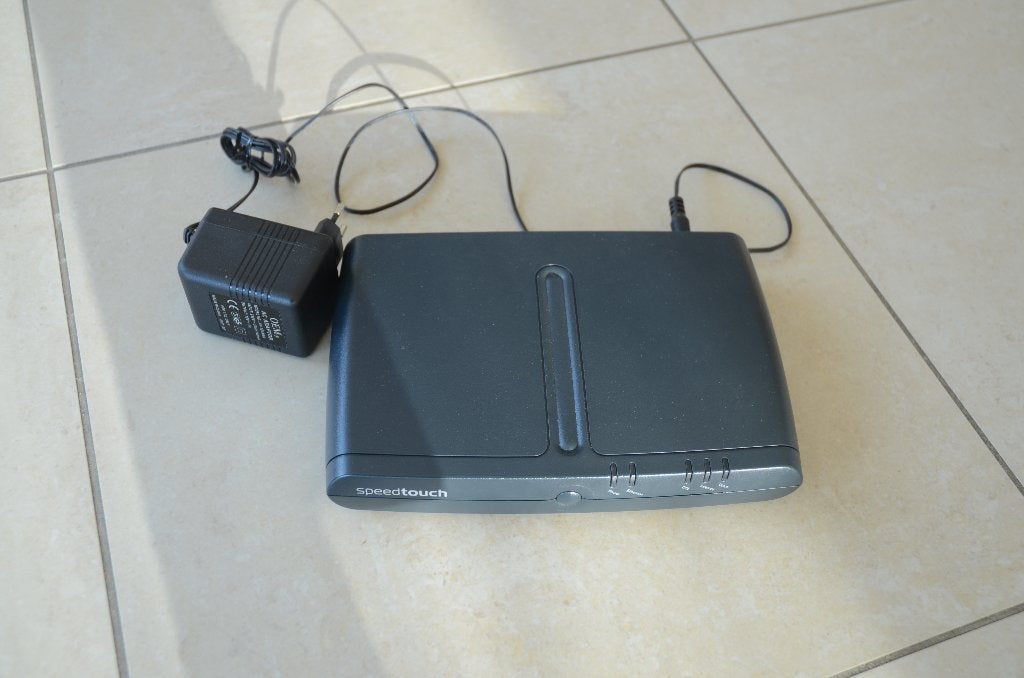 Speedtouch 510 modem router, Ophalen of Verzenden, Zo goed als nieuw, Router met modem, Thomson