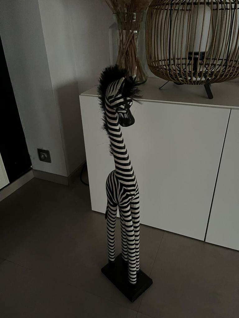Statue décorative en forme de zèbre, Enlèvement, Utilisé