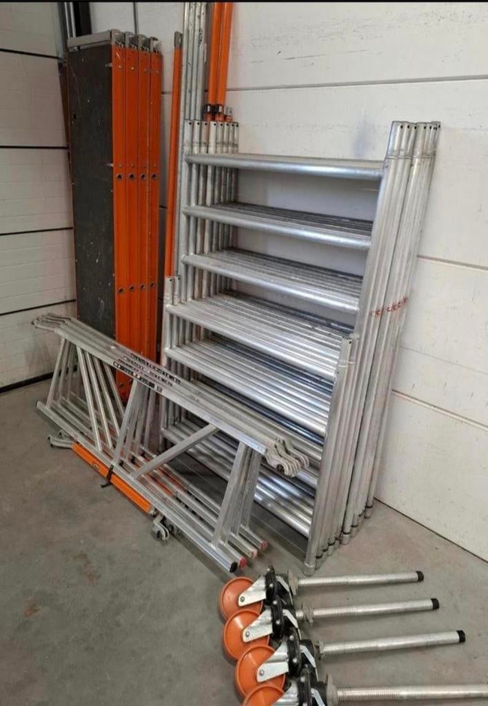 Altrex RS5 rolsteiger 135x245 WH 10,2 mtr zgst, Bricolage & Construction, Enlèvement
