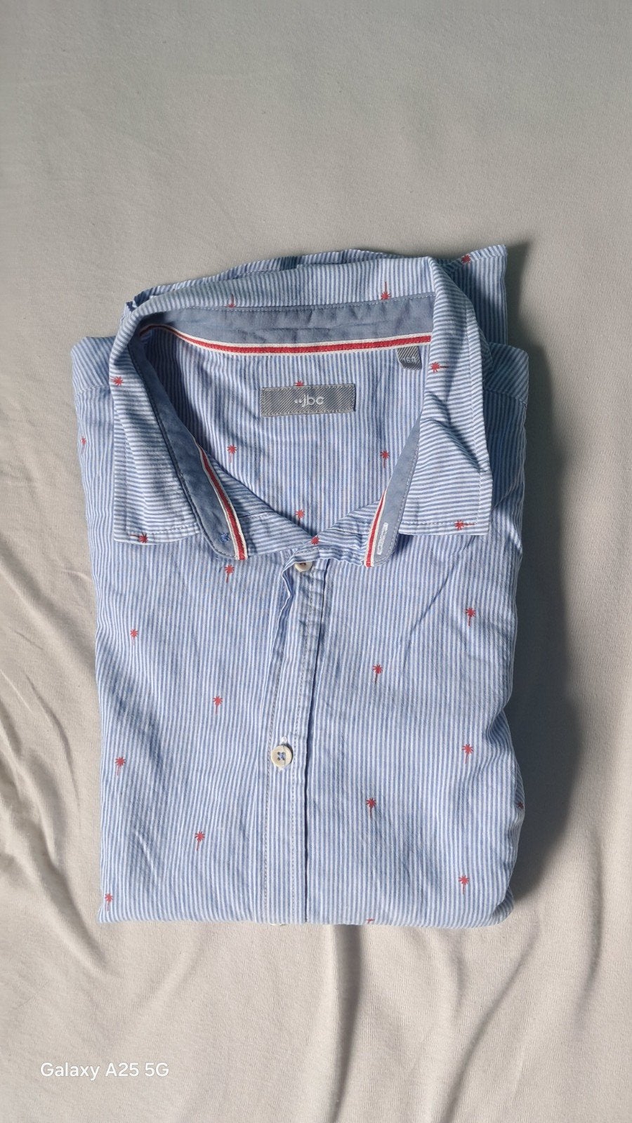 Casual JBC overhemd blauw/wit gestreept palmboom motief, Blauw, Halswijdte 38 (S) of kleiner, Ophalen of Verzenden, Zo goed als nieuw