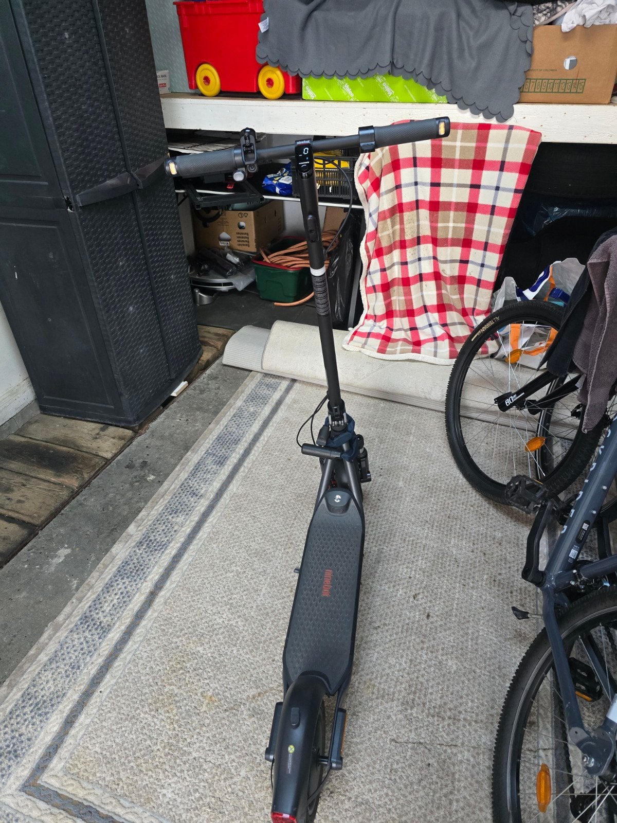 Elektrische Step Ninebot F2 E II, Enlèvement, Comme neuf, Step électrique (E-scooter), Segway Ninebot E2 Plus E II