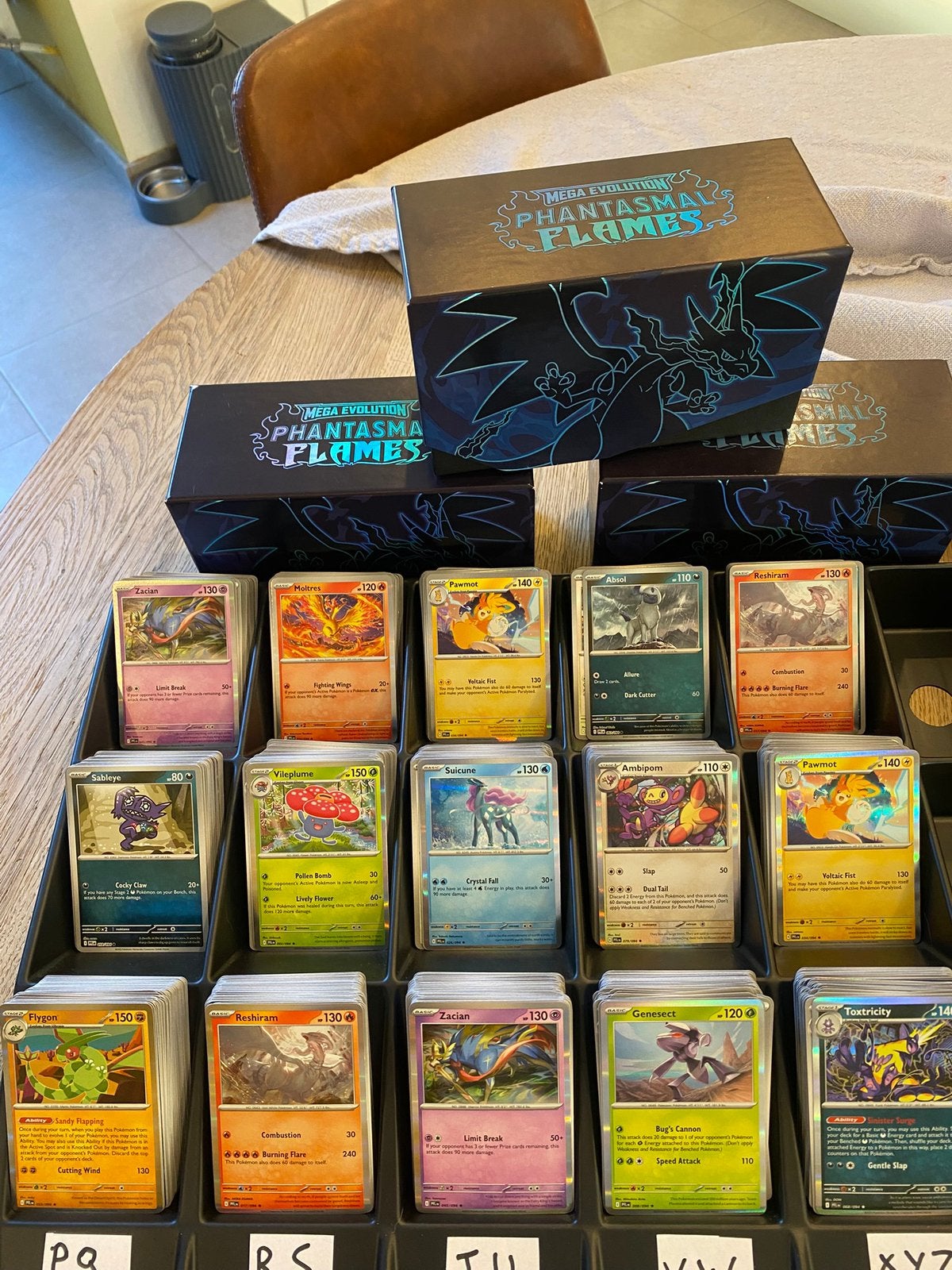 Pokémon kaart pakketjes (Phantasmal Flames), Enlèvement, Comme neuf