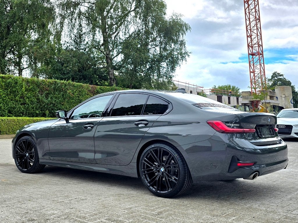 318IA Sport Line-BMW Individual Color, Auto's, Automaat, Lichtsensor, Euro 6, https://public.car-pass.be/vhr/970164da-a7fa-4f0f-bbff-2be76b50ccc8