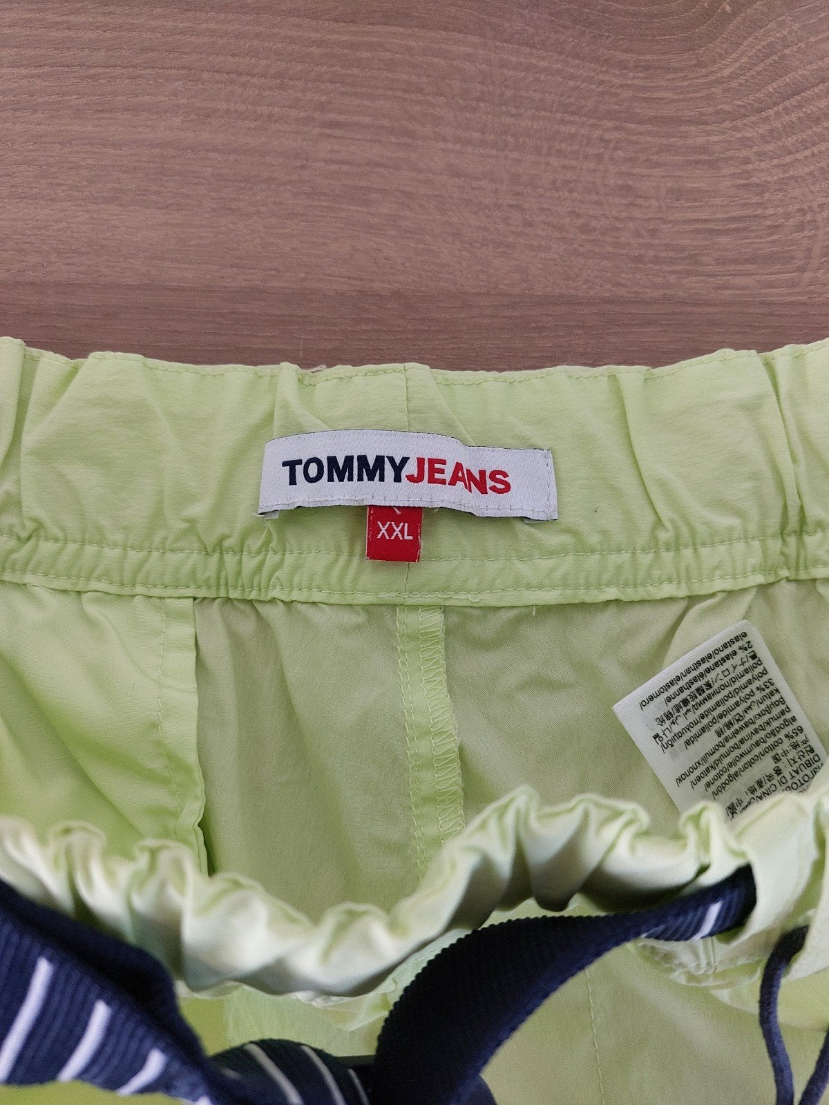 Bermuda neuf tommy hiflinger, Vêtements | Hommes, Enlèvement, Vert