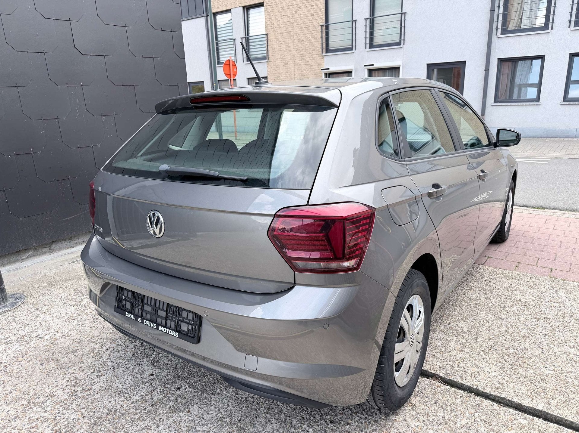 Volkswagen Polo 1.0 TSI EDITION TRENDLINE | CARPLAY | AIRCO, Dealer onderhouden, Stof, Gebruikt, 95 pk