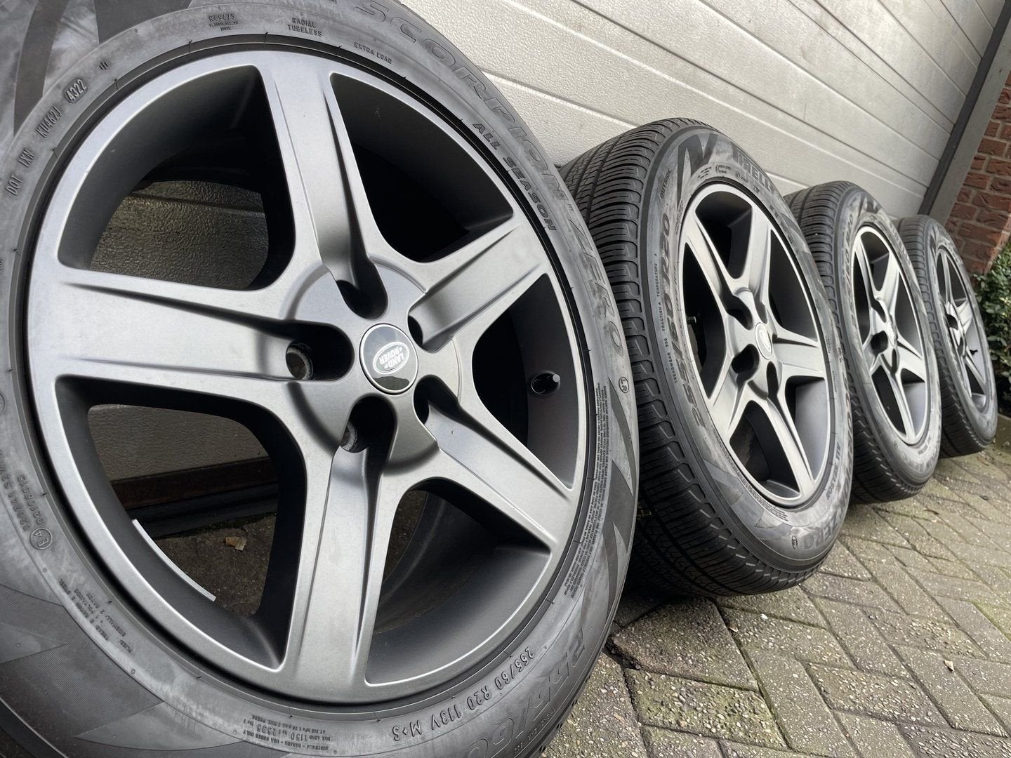 20 inc Land Rover New Defender L663 P400 XS velgen Allseason, Gebruikt, 255 mm, -, -