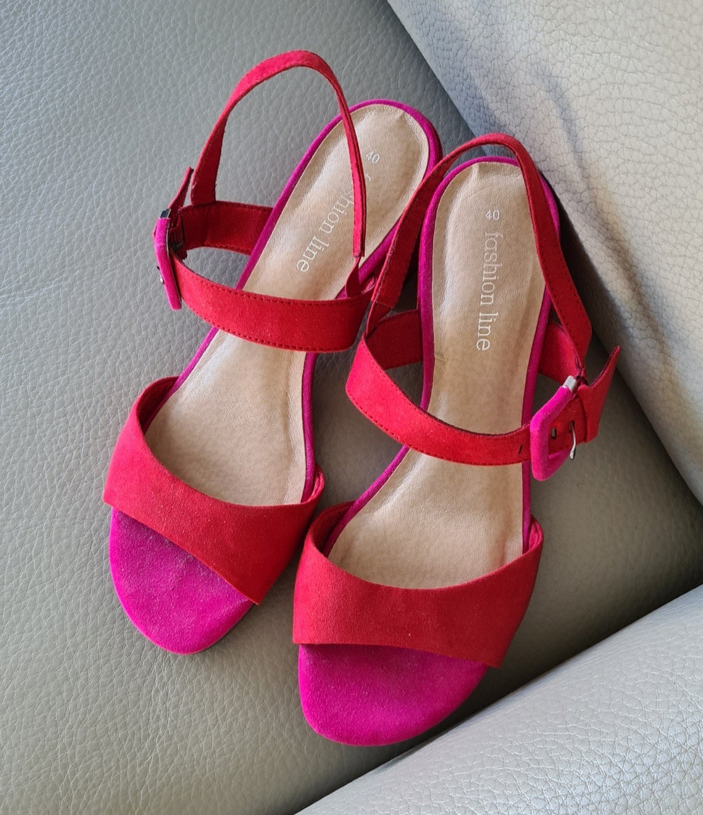 Nieuwe rode sandaaltjes, Ophalen, Nieuw, Sandalen of Muiltjes, Fashion Line