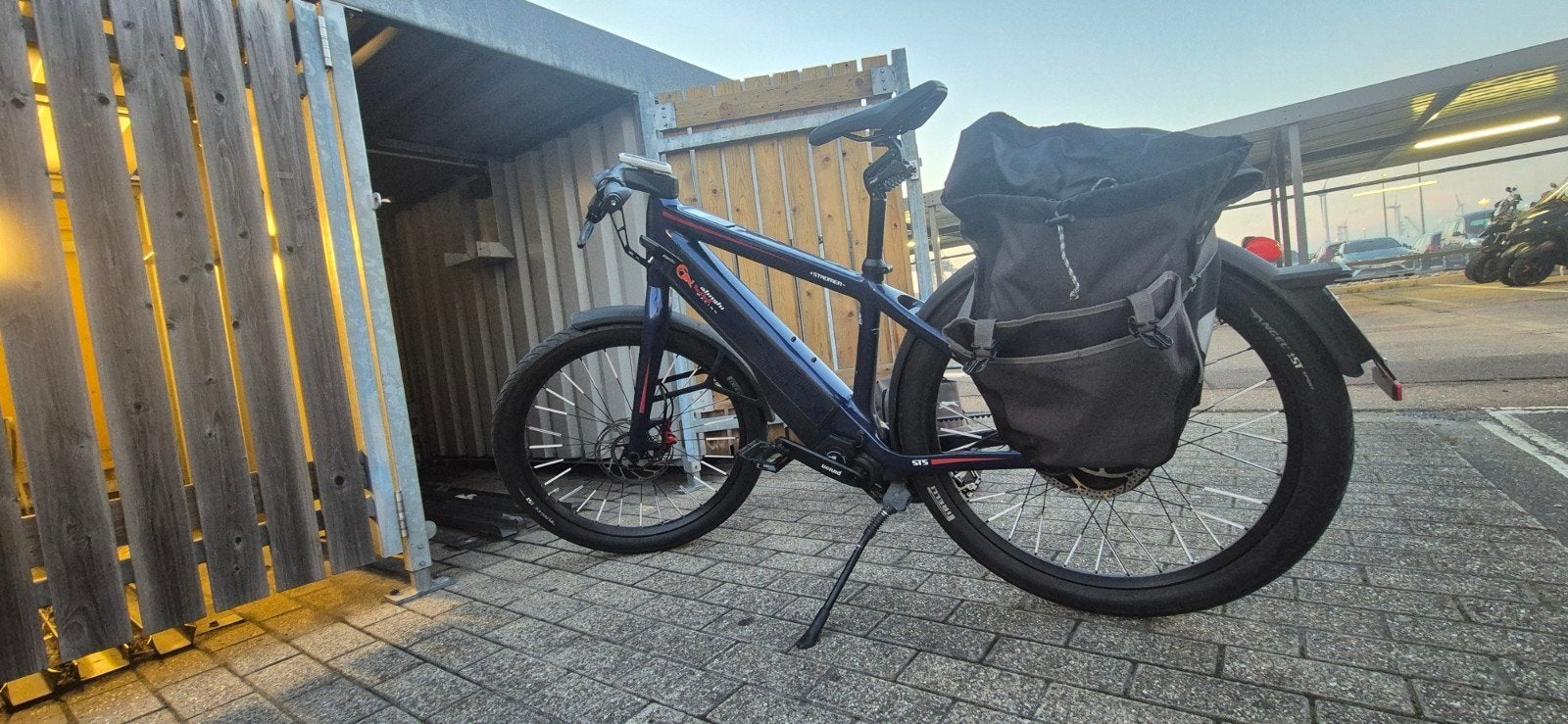 stromer st5 red Bull 2025 MEDIUM
mei 2025

2 fietstassen van, Fietsen en Brommers, Ophalen, Stromer