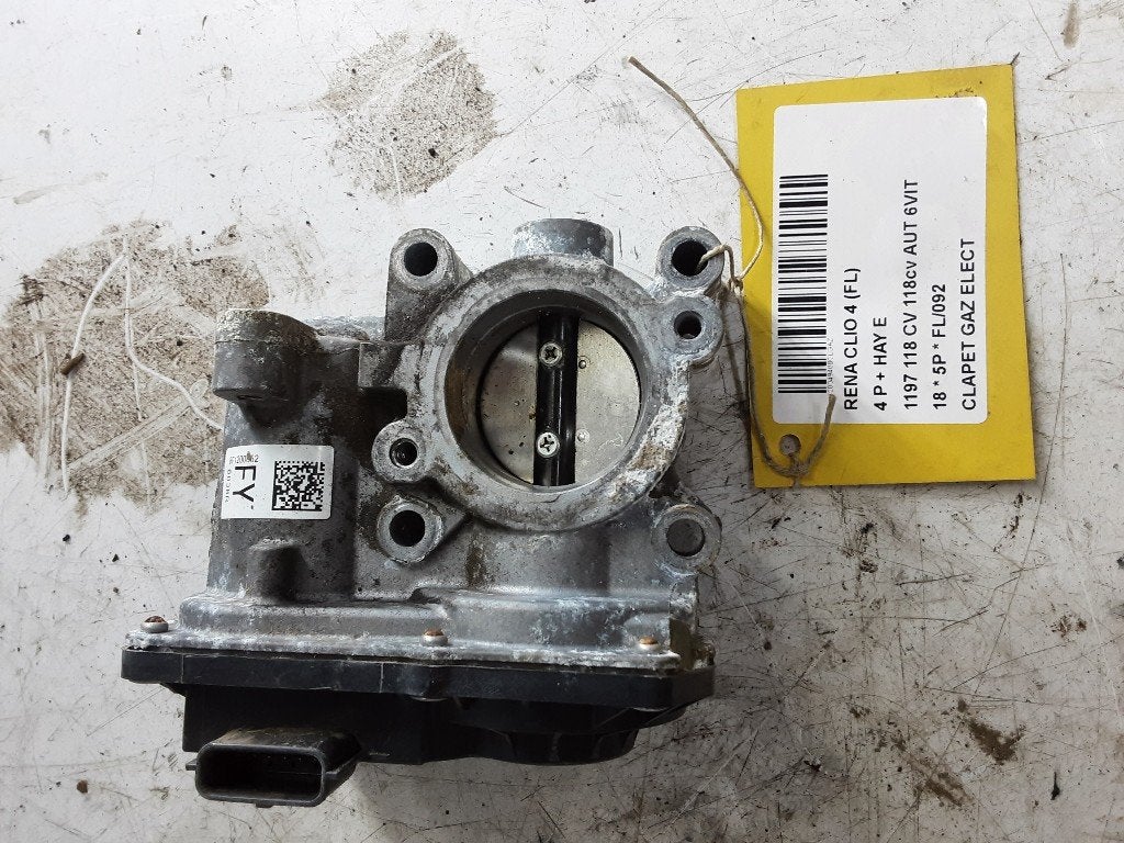 GASKLEPHUIS Renault Clio IV (5R) (161206038R), Gebruikt, Renault, Peter-Huppertz-Straße 5
51063  Köln, DE, Dialog.deutschland@renault.de