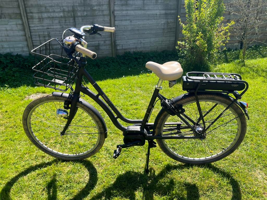Frappe // elektrische damesfiets in zwart, Fietsen en Brommers, Elektrische fietsen, Ophalen, Gebruikt, Overige merken