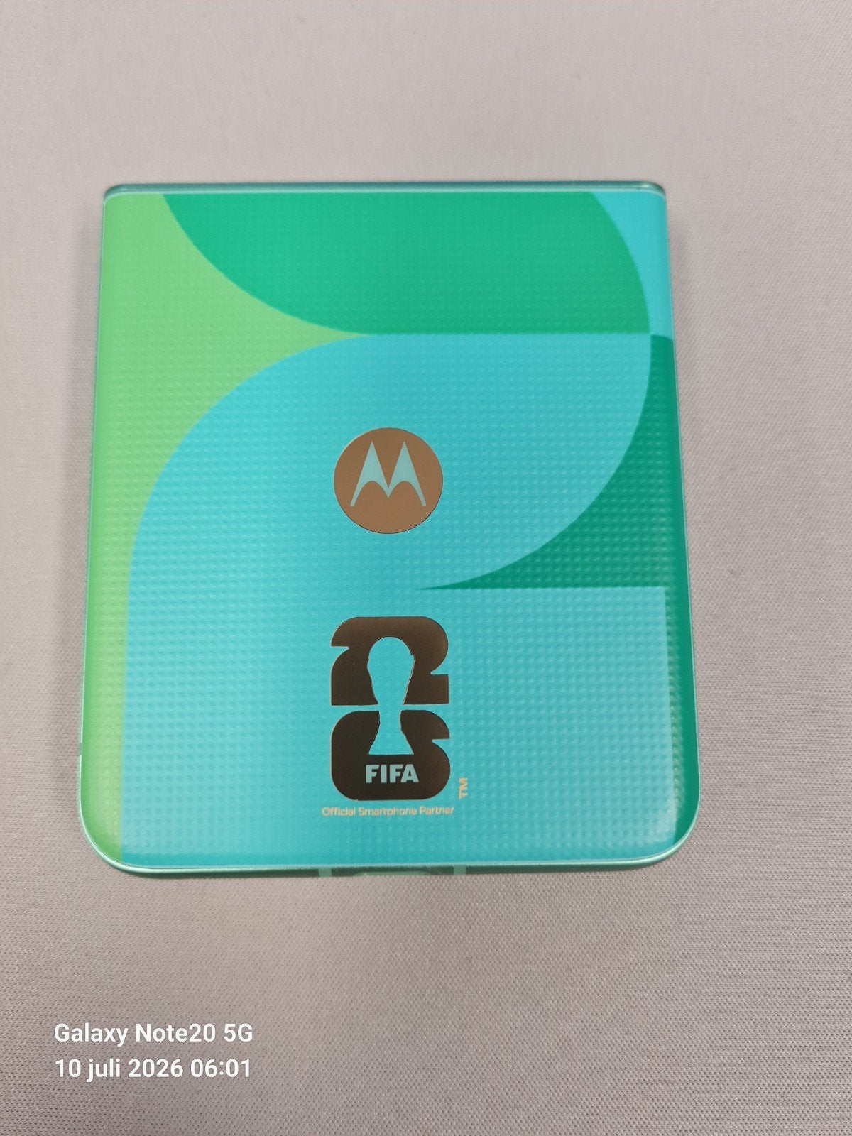 nieuwe motorola razr fifa 26 edition, Enlèvement