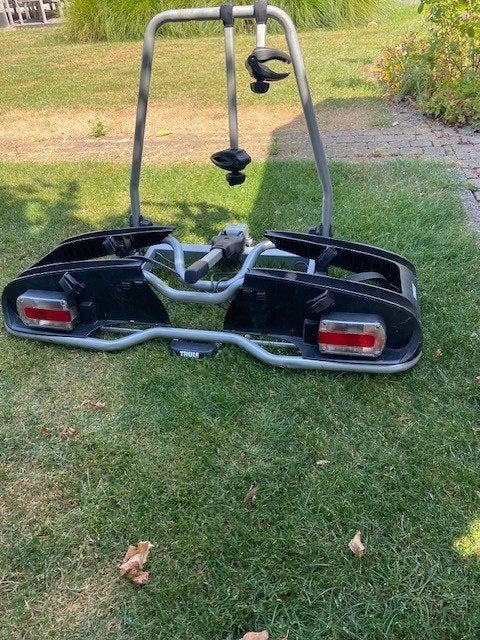 Thule fietsdrager 2 elektrische fietsen (Electric 2 vélos), Auto diversen, Fietsendragers, Ophalen, Gebruikt, 2 fietsen, Trekhaakdrager