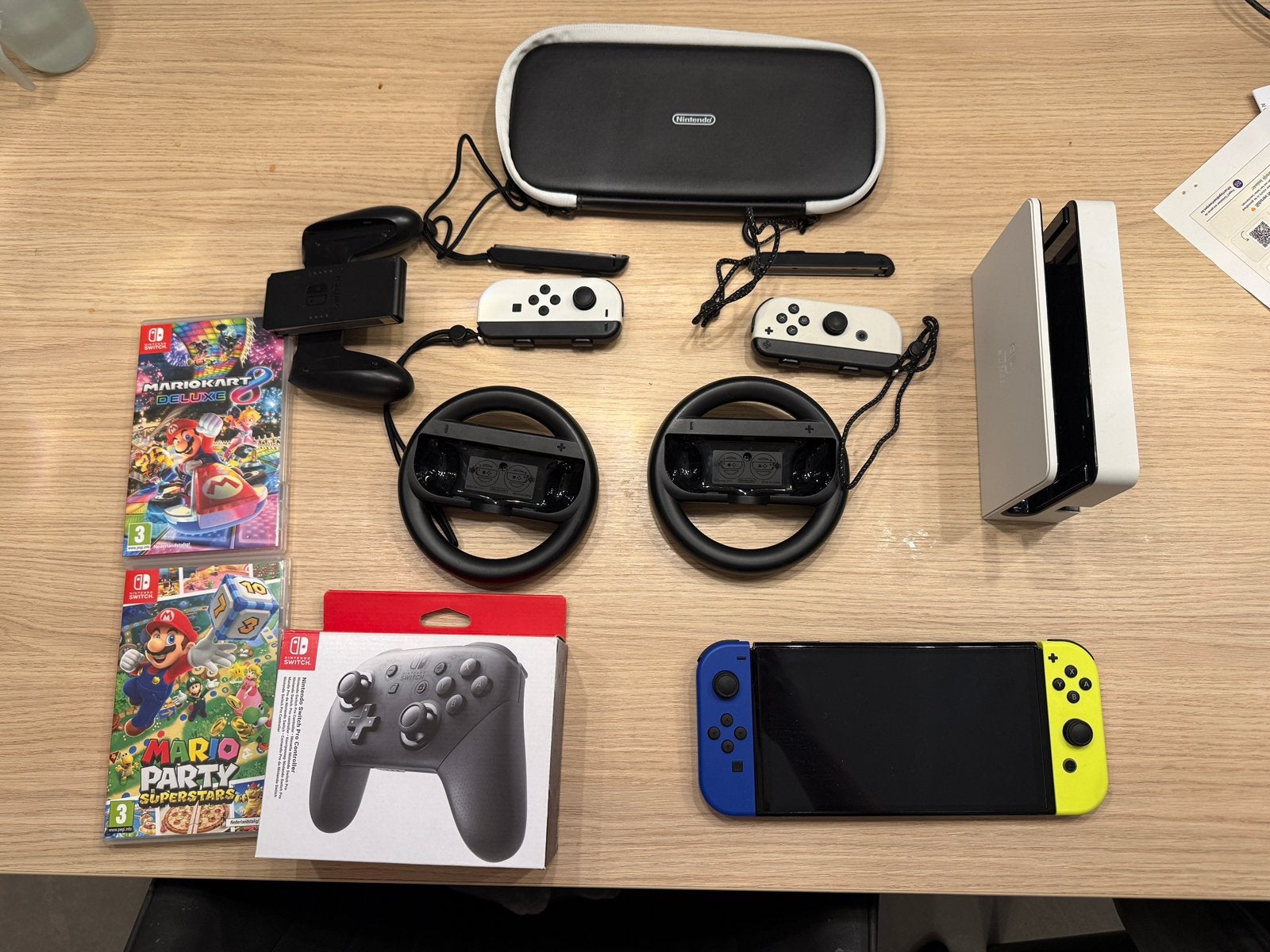 Nintendo switch + accesoires, Ophalen, Zo goed als nieuw, Switch OLED